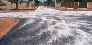 URBANIZAÇÃO: Prefeitura segue asfaltando a cidade; veja fotos da ação no bairro Conagro